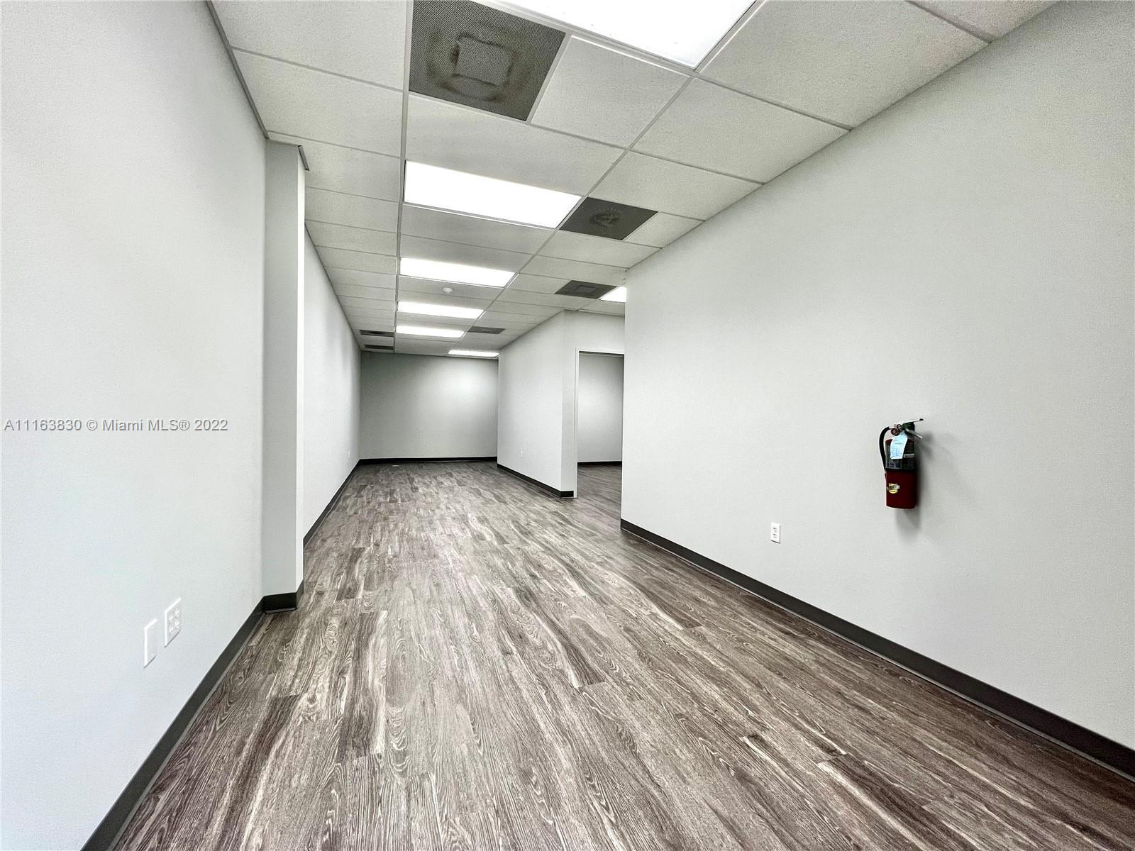 5420 NW 33rd Ave # 13, Fort Lauderdale FL 33309 photo 2