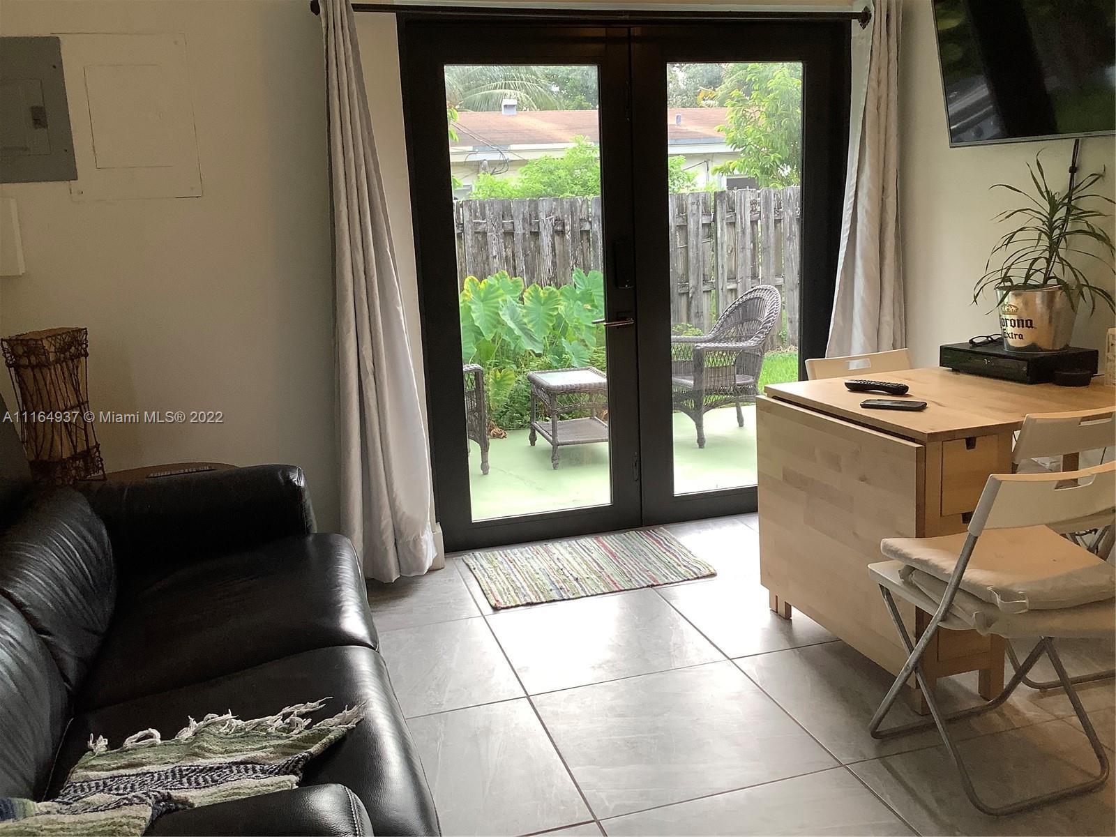 18320 NE 22nd Ave # 2, North Miami Beach FL 33160 photo 4