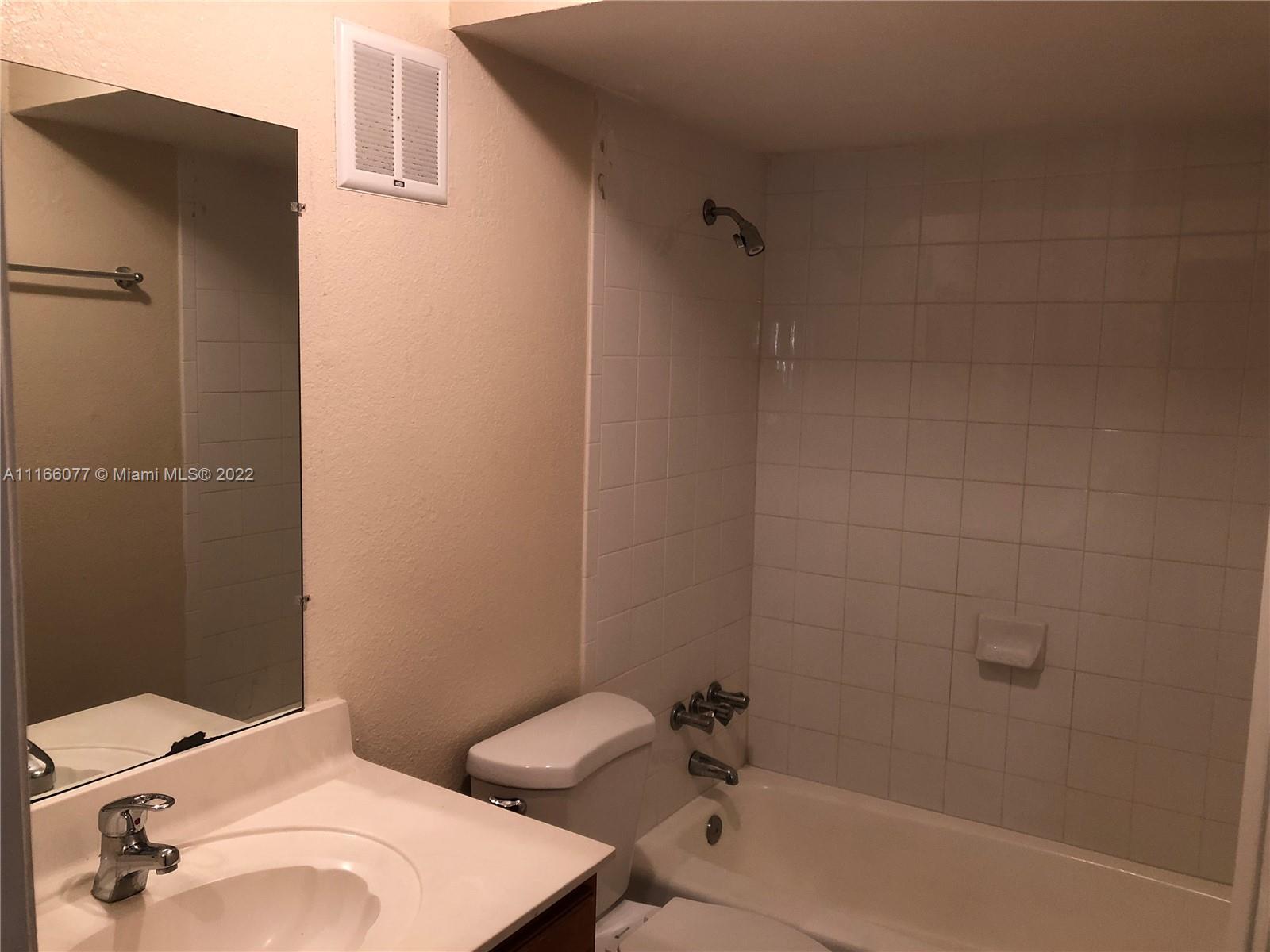 4251 NW 5th St # 126, Plantation FL 33317 photo 5