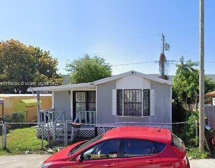 13644 NE 20th Ave, North Miami Beach FL 33181 photo 2