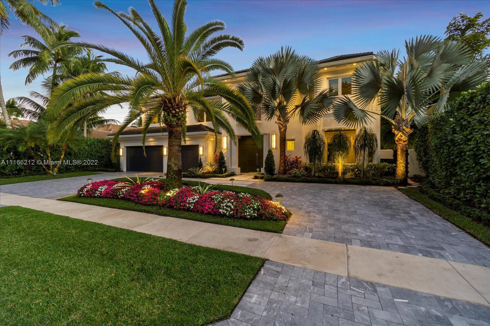 10400 Kestrel St, Plantation FL 33324
