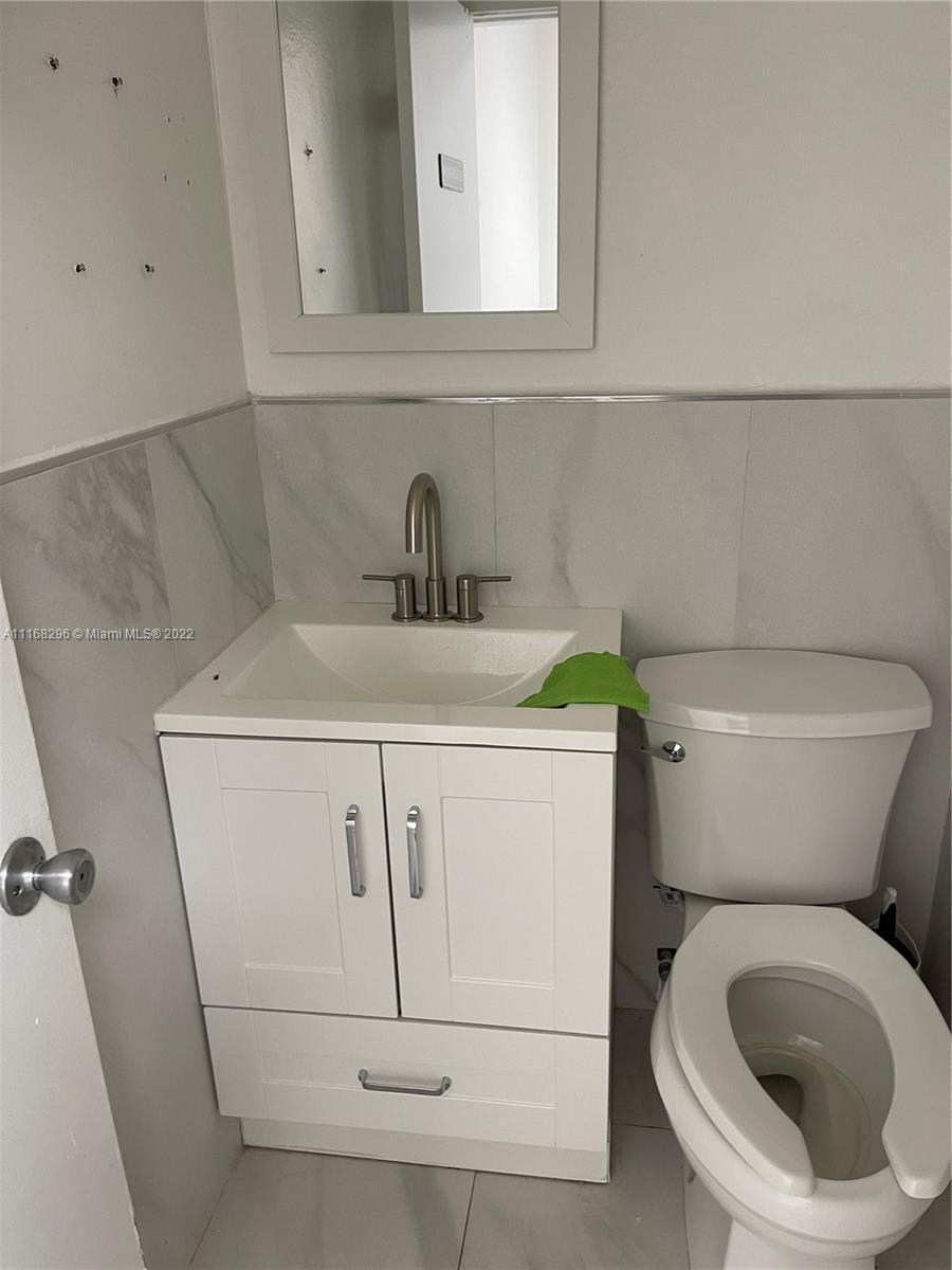 4 Palm Plz # 4, Homestead FL 33030 photo 4