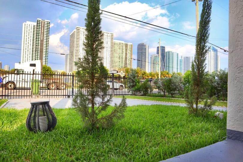1520 NW 1st Ave, Miami FL 33136 photo 2