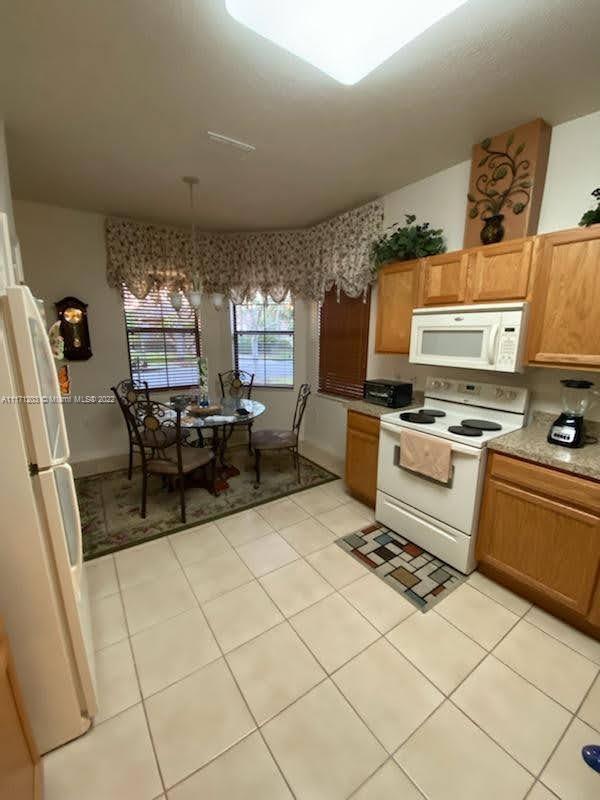 728 Grand Canal Dr., Kissimmee FL 34759 photo 4