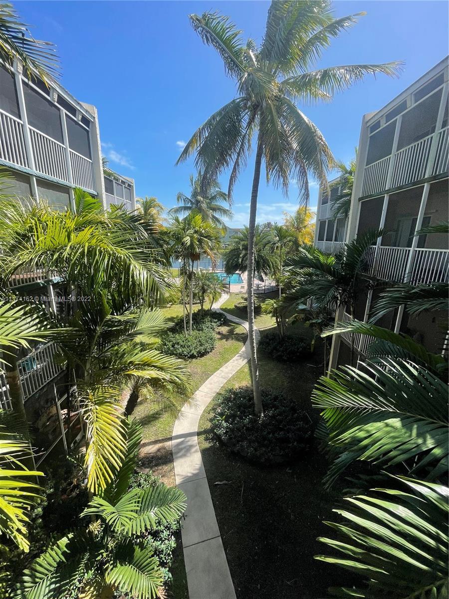 21121 SW 85th Ave # 312, Cutler Bay FL 33189 photo 3