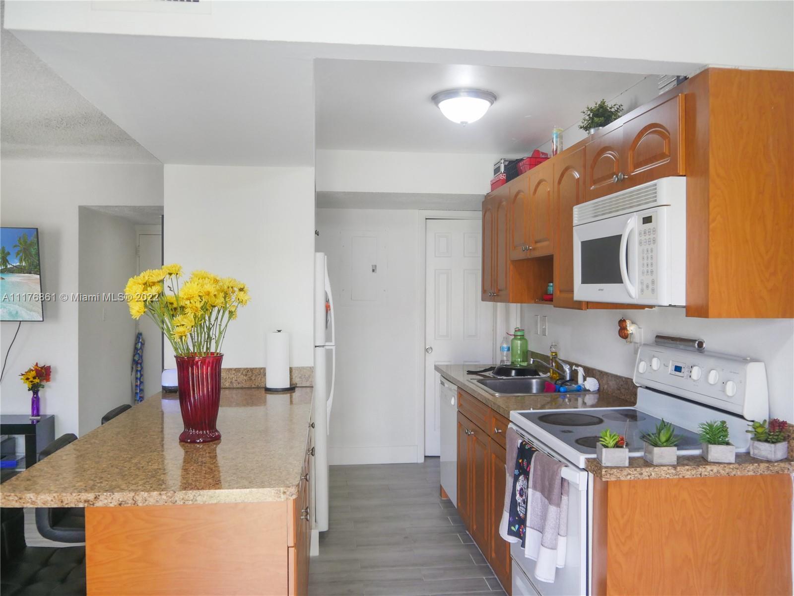 9380 W Flagler St # 211A, Miami FL 33174 photo 2