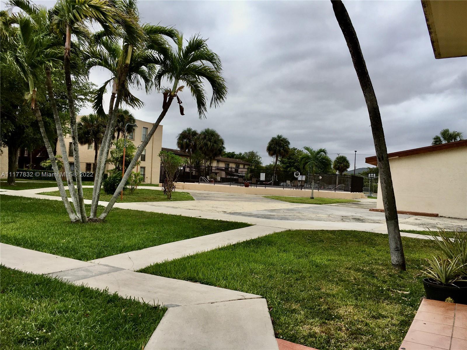 Sweetwater, FL 33174 photo 3