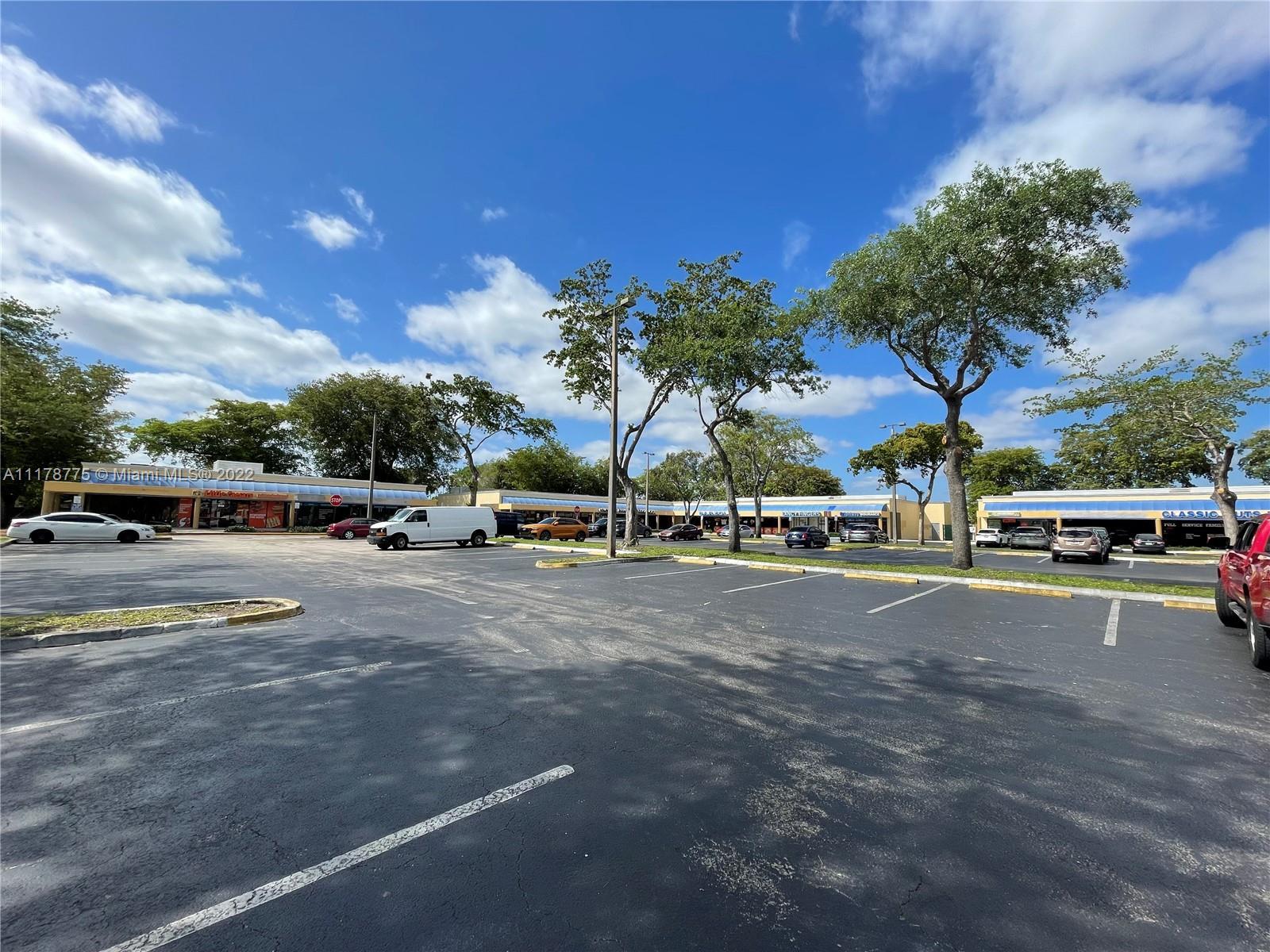 8900 Taft St, Pembroke Pines FL 33024 photo 3
