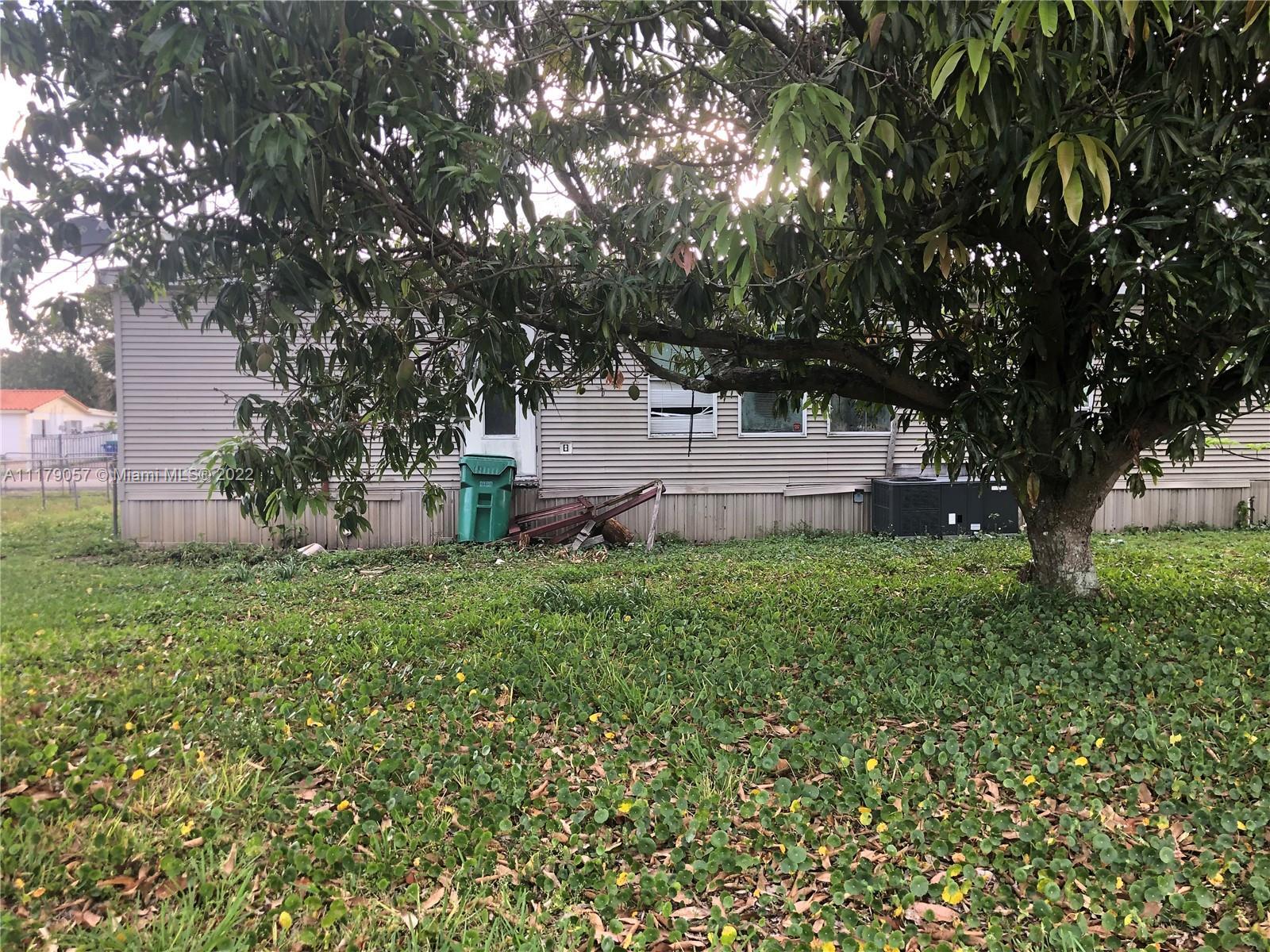 16900 NW 52nd Ave, Miami Gardens FL 33055 photo 2