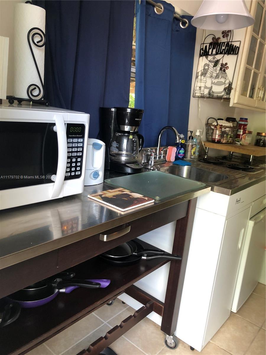 2151 N krome # 1, Homestead FL 33030 photo 2