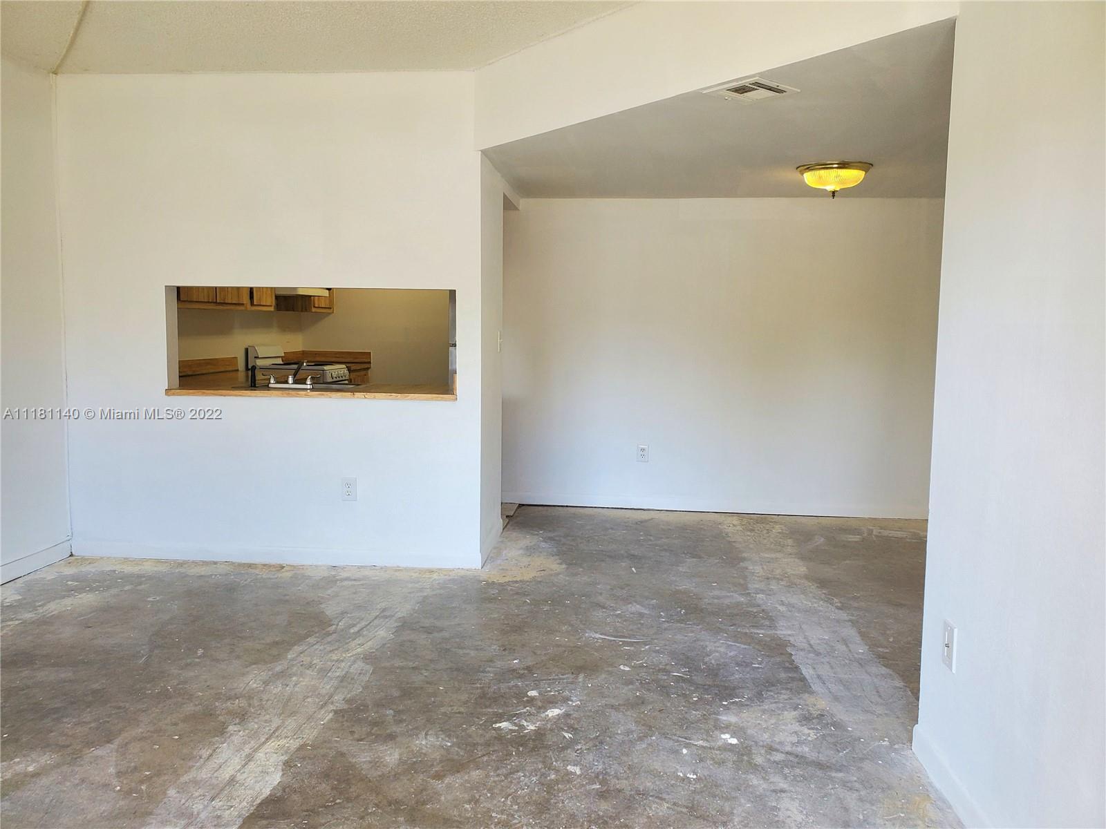 15324 SW 72 st # 11, Miami FL 33193 photo 2