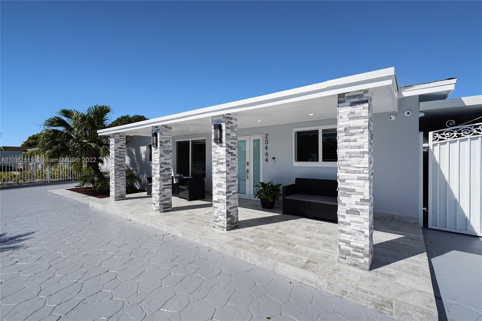 20464 NW 44th Pl, Miami Gardens FL 33055 photo 2