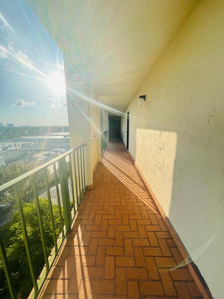 9455 W Flagler St # C711, Miami FL 33174 photo 4
