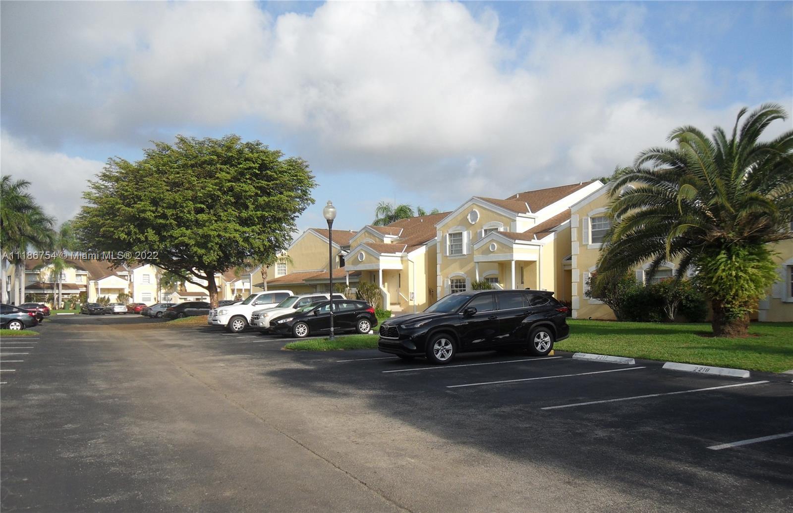 2255 SE 27th Dr, Homestead FL 33035 photo 3