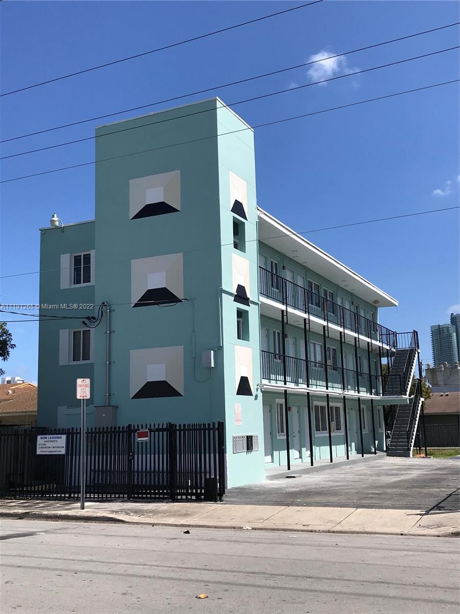 1815 NW 1st CT # 10, Miami FL 33136