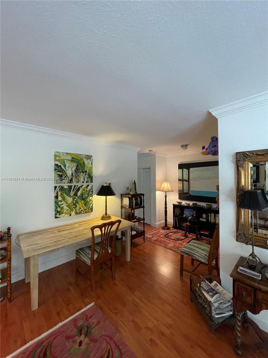 35 Edgewater Dr # 205, Coral Gables FL 33133 photo 3