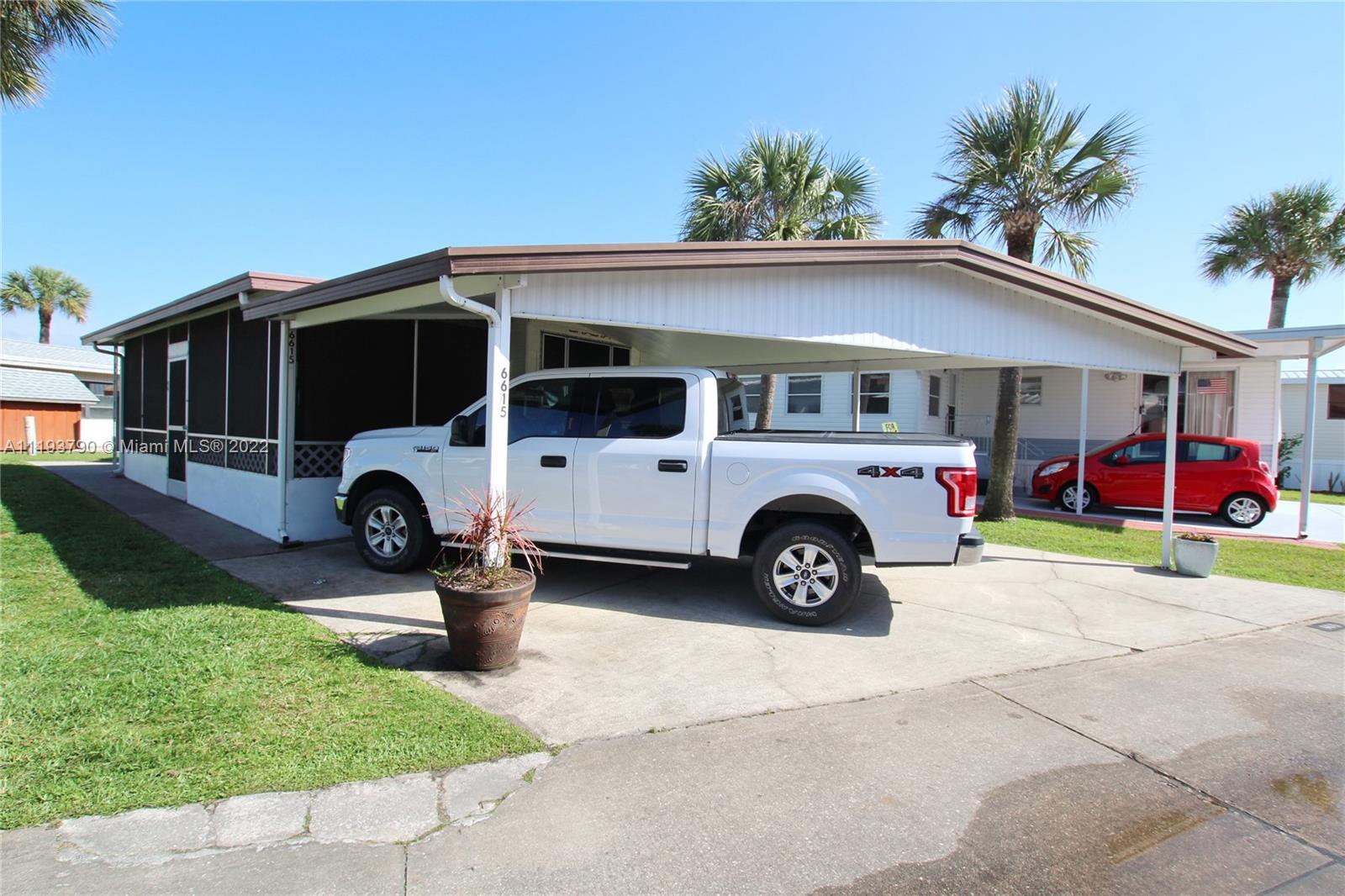 6615 SE 54th # 2, Okeechobee FL 34974 photo 2