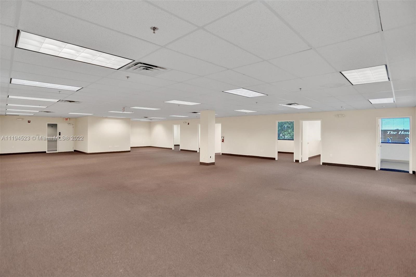 2870 Stirling Rd, Hollywood FL 33020 photo 4