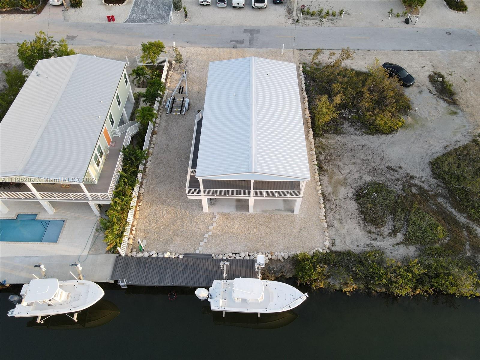27333 Saint Martin Ln, OTHER FL Key FL 33042 photo 2