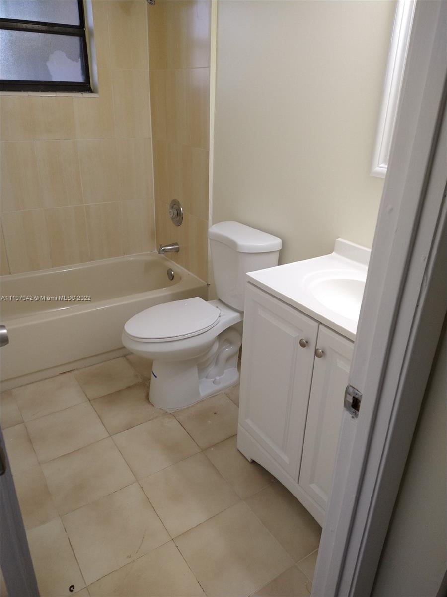 10370 SW 220th St # 128, Miami FL 33190 photo 2