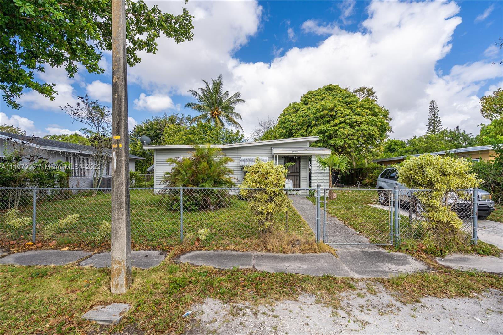 North Miami, FL 33168 photo 4