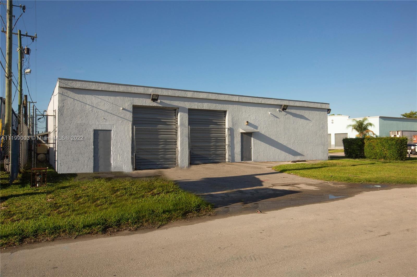 25401 SW 141st Ave, Homestead FL 33032 photo 2