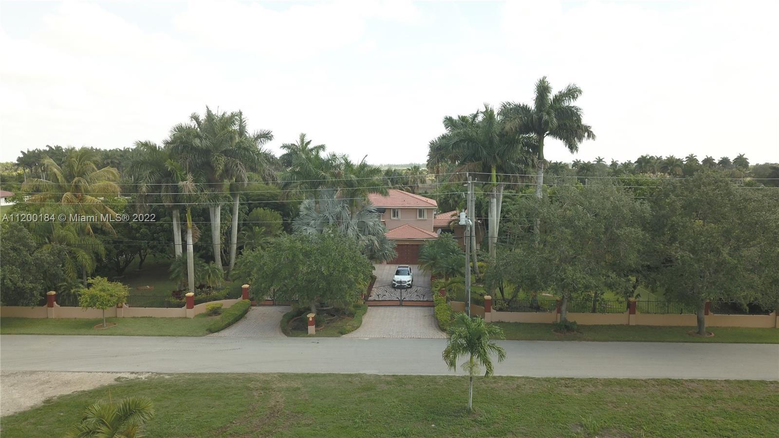 18155 SW 104th St, Miami FL 33196 photo 5
