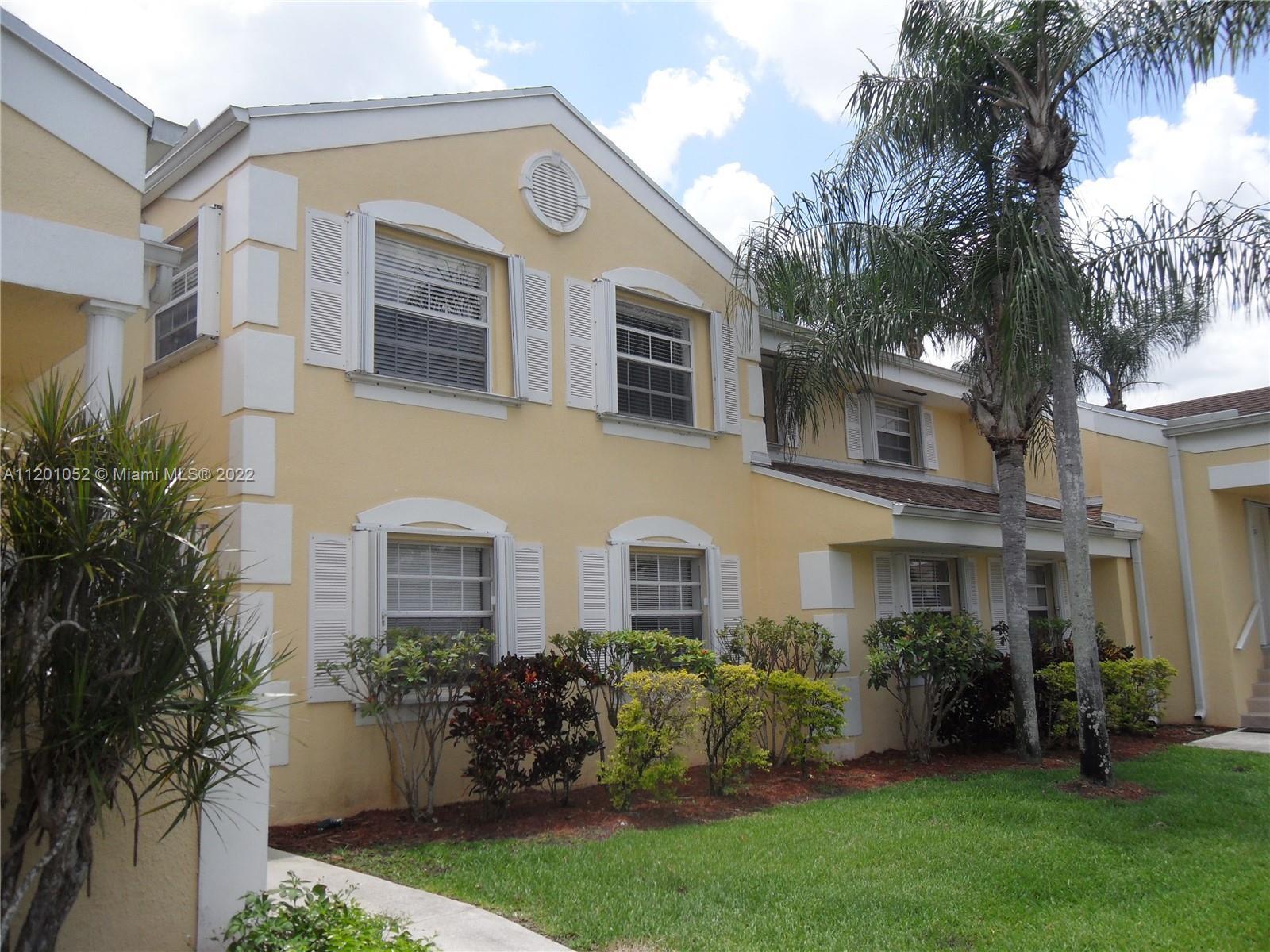 2261 SE 27th Dr, Homestead FL 33035 photo 2