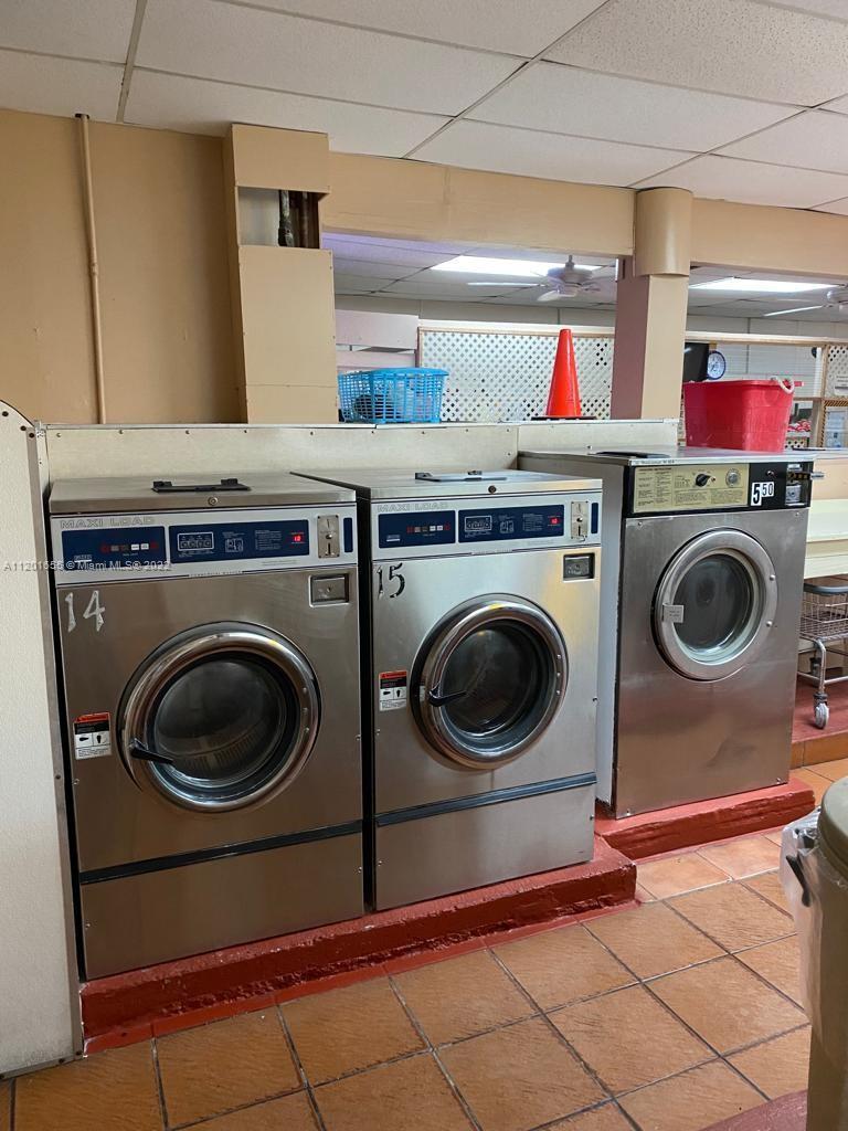 425 NW 12th Ave, Miami FL 33128 photo 2