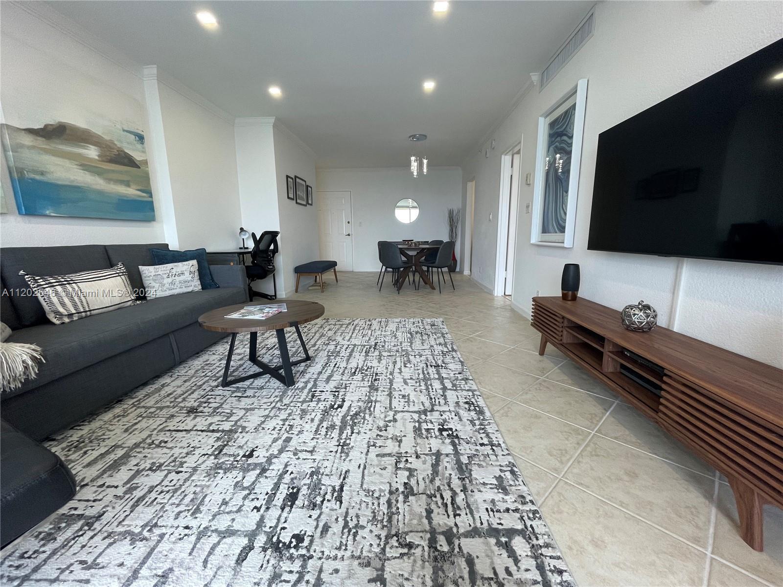 2501 S Ocean Dr, Hollywood FL 33019 photo 2