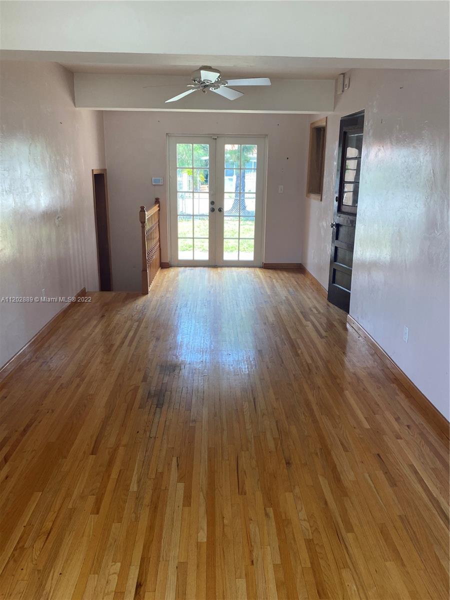 630 SE 8th Place, Hialeah FL 33010 photo 4
