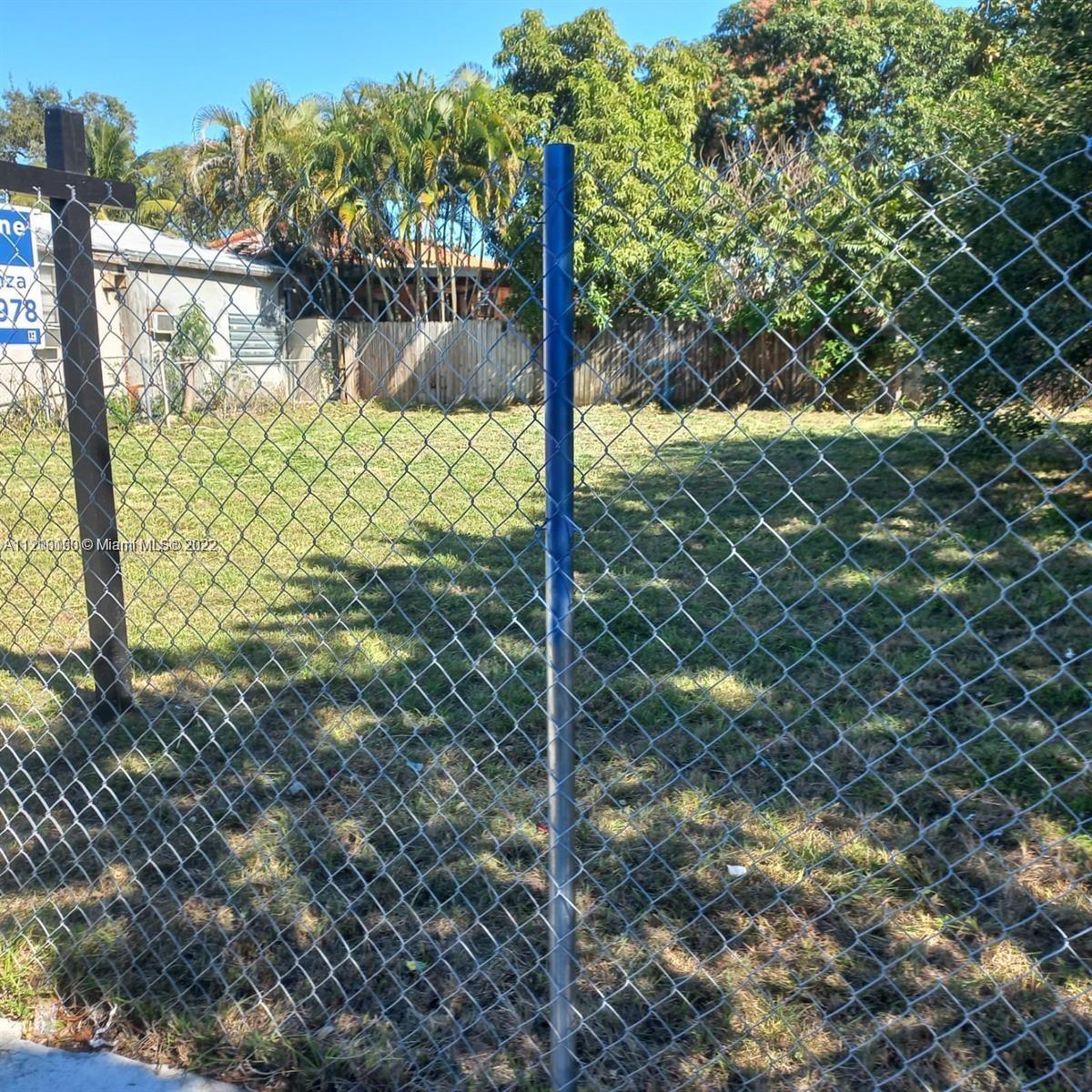 25 NW 31st Ave, Miami FL 33125
