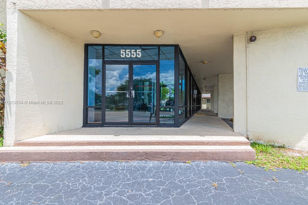 5555 Hollywood Blvd # 303, Hollywood FL 33021 photo 2