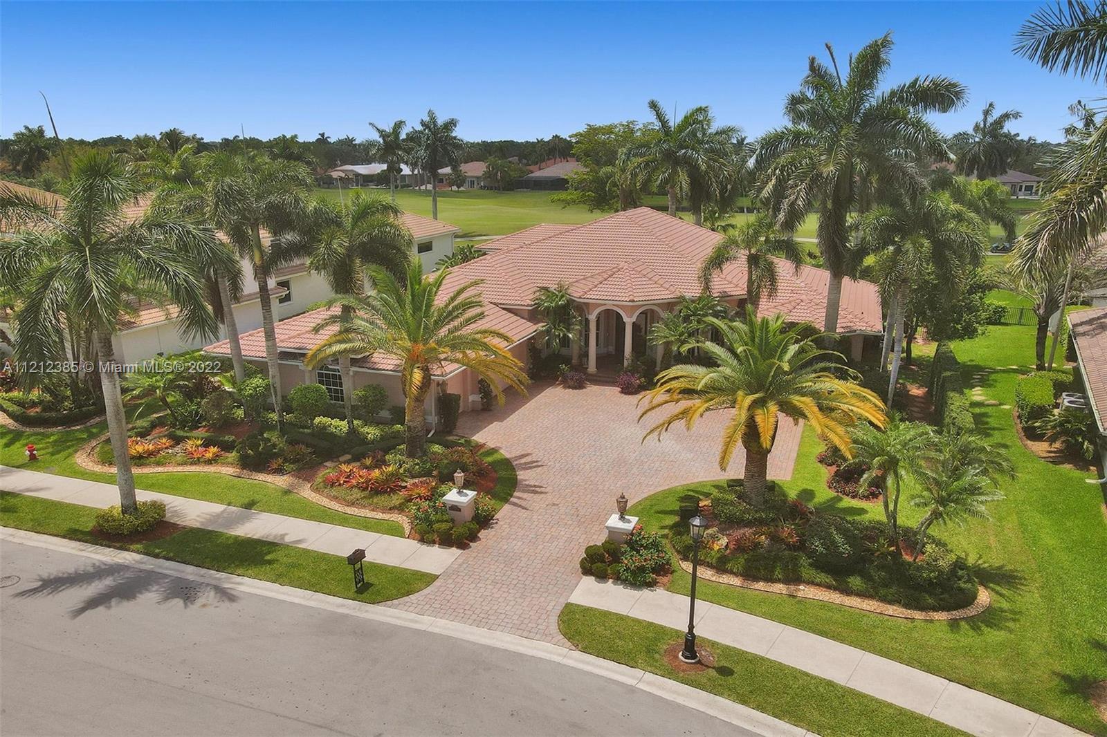 2546 Royal Palm Way, Weston FL 33327 photo 2