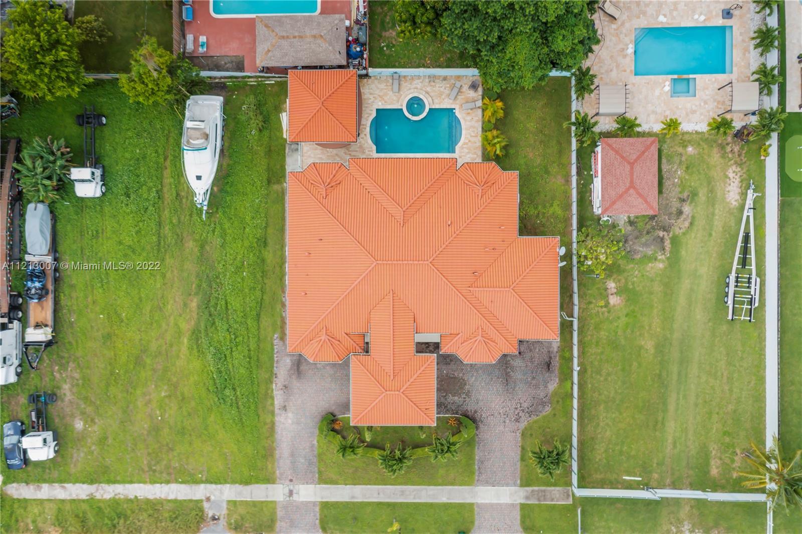1330 SW 89th Ct, Miami FL 33174 photo 3