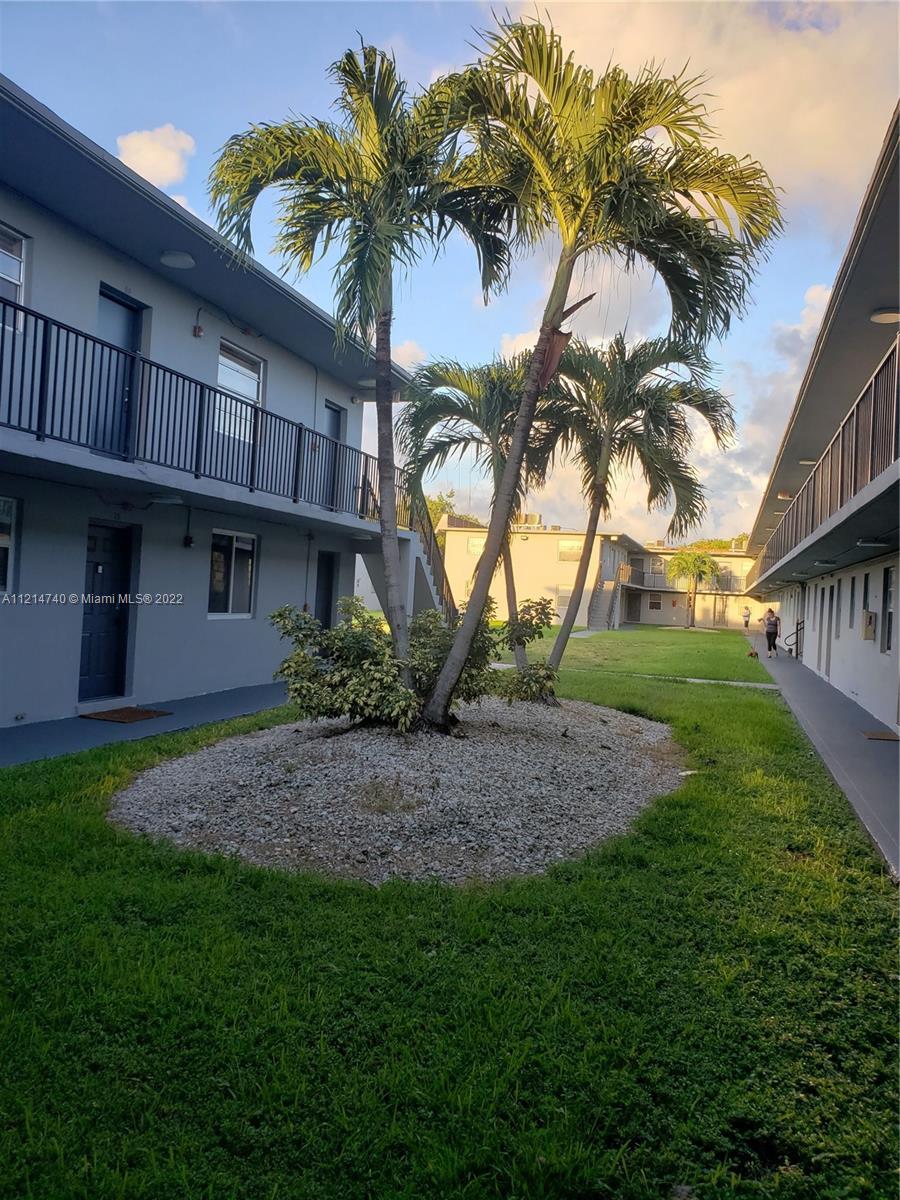 4300 SW 67th Ave # 30, Miami FL 33155 photo 2
