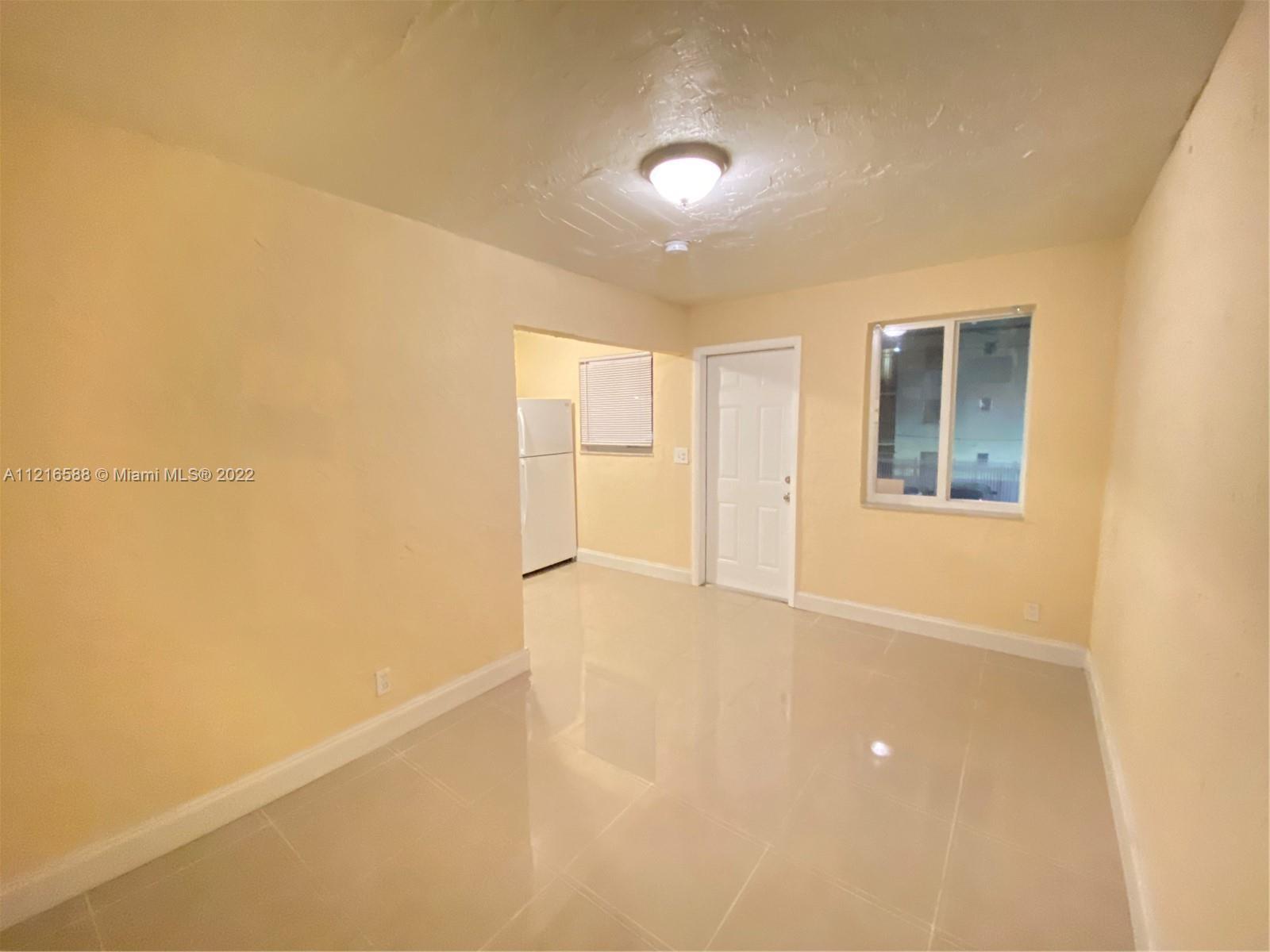 172 NW 12th St # 6, Miami FL 33136 photo 3