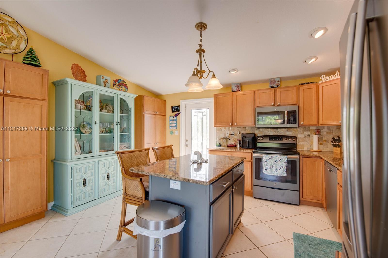 22977 Port Royal Ln, OTHER FL Key FL 33042 photo 3