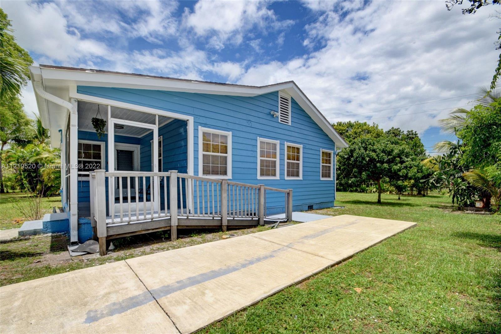 1129 Oak St, West Palm Beach FL 33405 photo 3