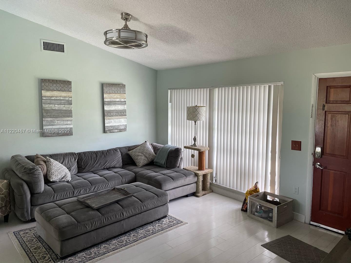 11451 NW 38th Pl, Sunrise FL 33323 photo 3