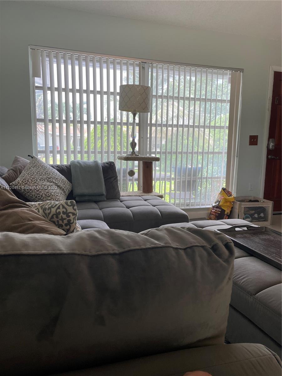 11451 NW 38th Pl, Sunrise FL 33323 photo 4