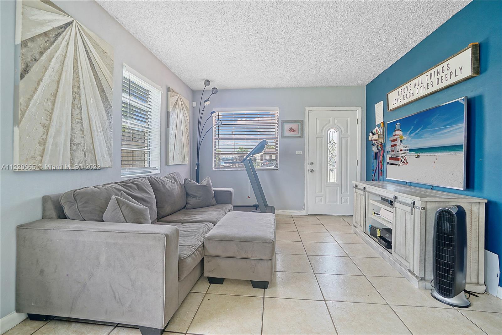 14700 SW 104th PL, Miami FL 33176 photo 4