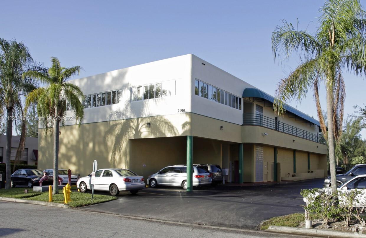 2300 NW 94th Ave # 203, Doral FL 33172 photo 3