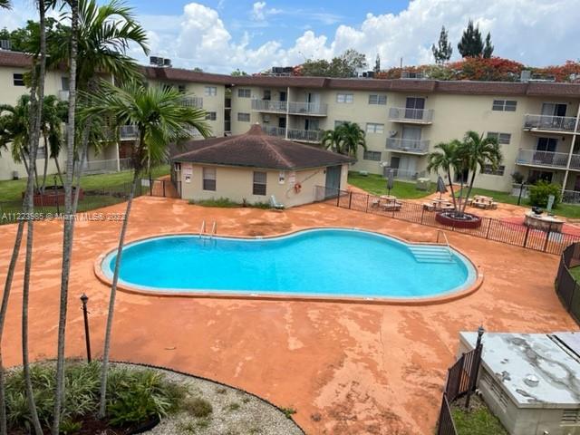 7505 SW 82nd St # 322, Miami FL 33143