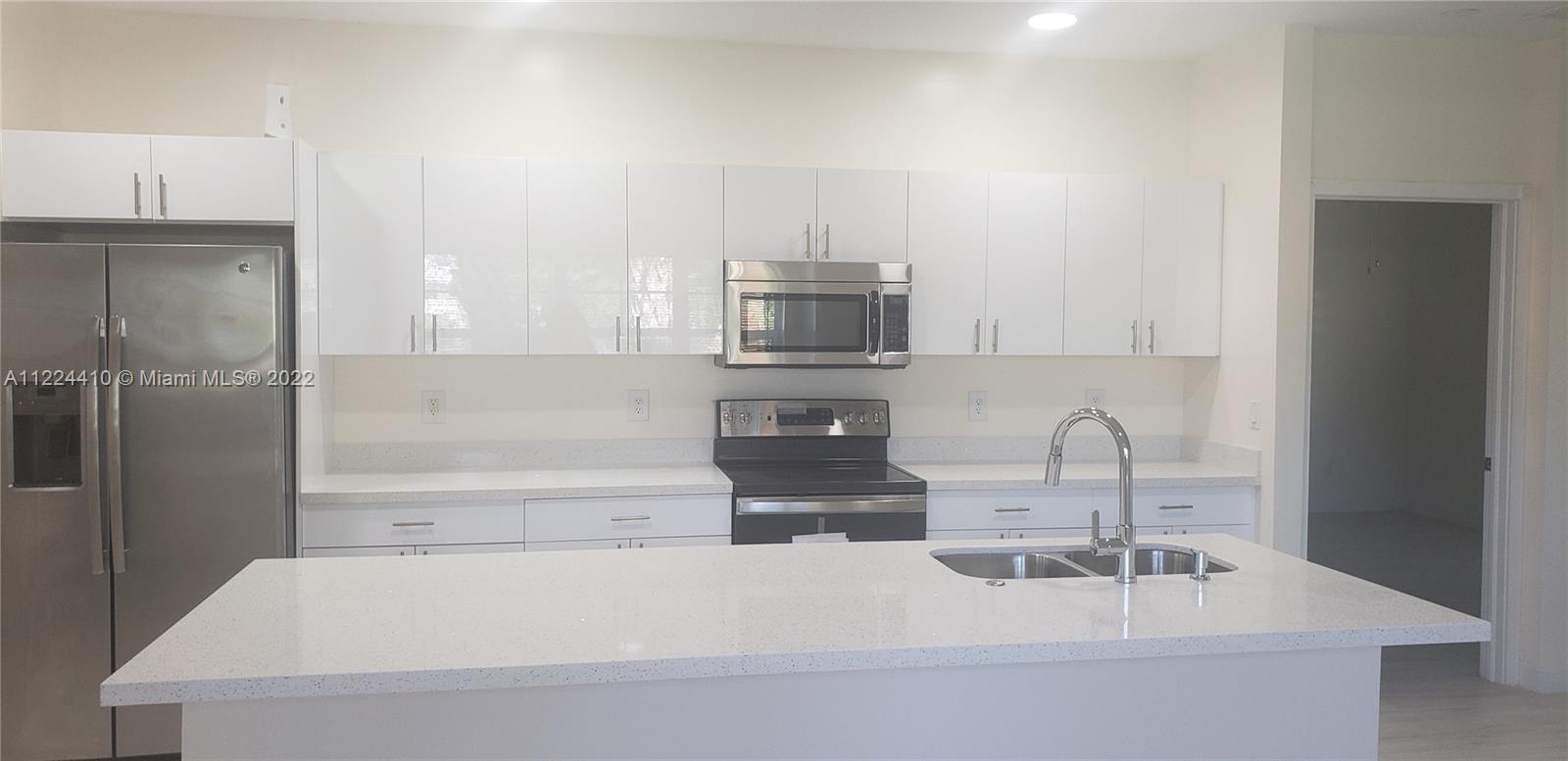 2700 Creekside Dr, Fort Pierce FL 34981 photo 5
