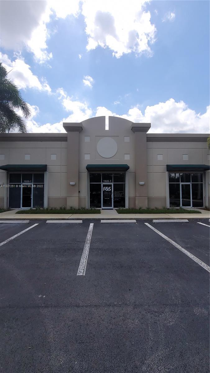 1920 N Commerce Pkwy # 6, Weston FL 33326