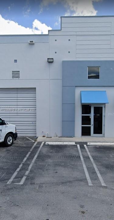 2365 NW 70th Ave 23 # 0, Miami FL 33122