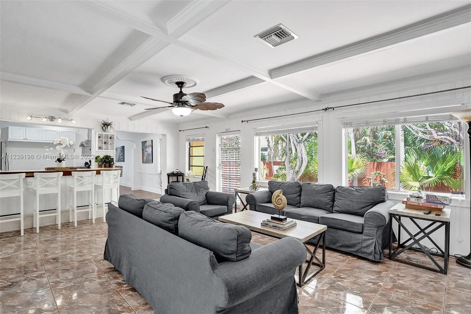 1419 Wiley St, Hollywood FL 33020 photo 2