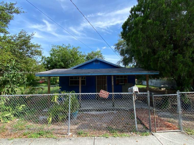 1920 NW 81st Ter, Miami FL 33147