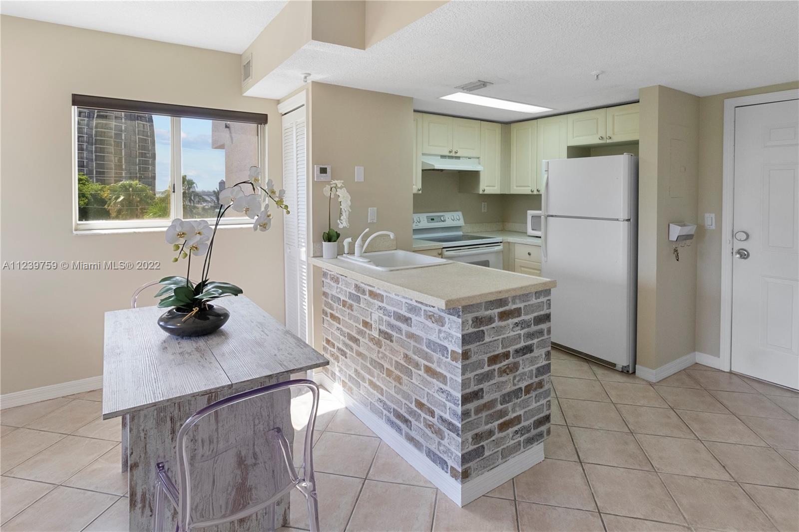 1918 Brickell Ave # 502, Miami FL 33129 photo 2